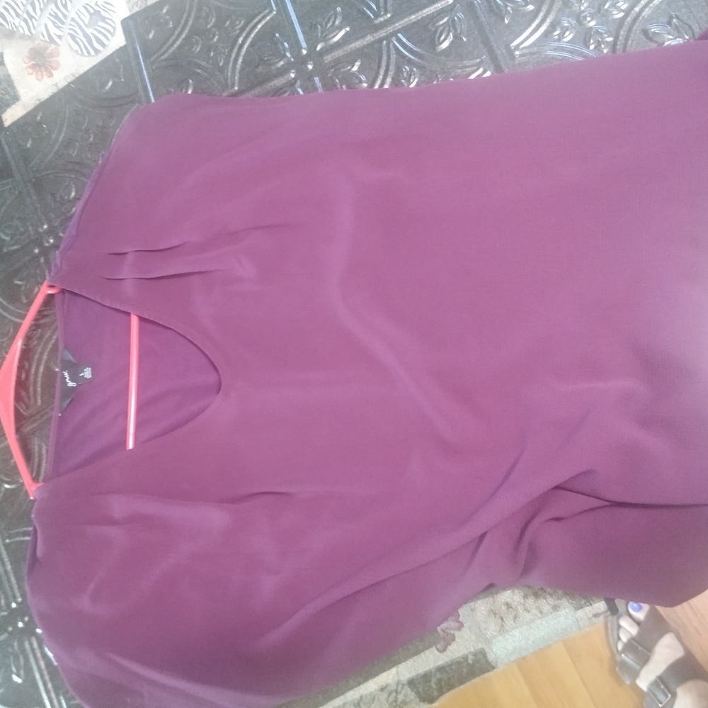 Lightweight Top - Picture 3 of 3